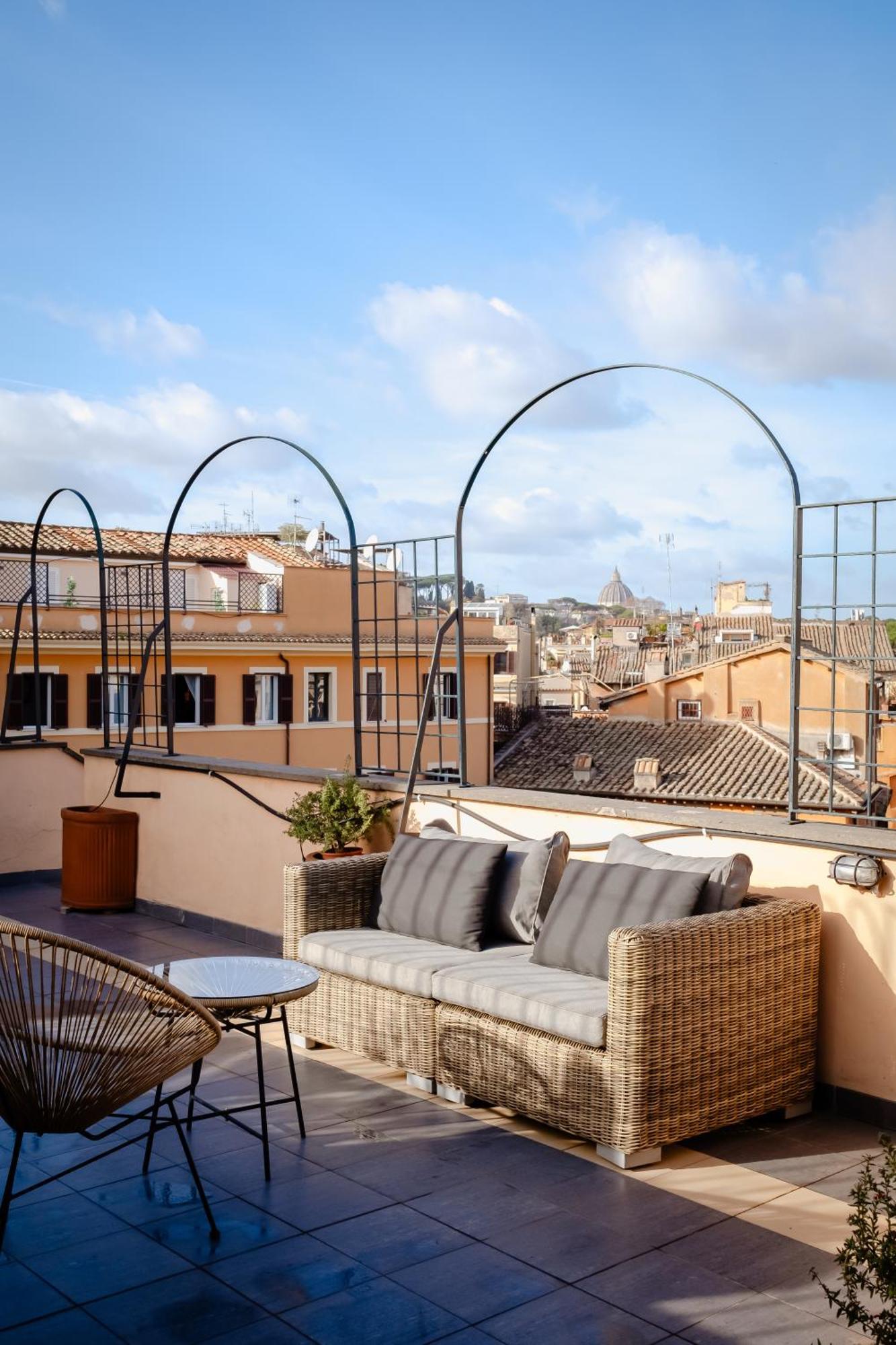 Amazing Penthouse With Terrace And Rooftop In Trastevere Rome Exterior photo